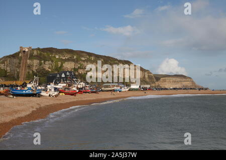 Cliffs at Hastings, East Sussex Coastline, UK, 2019 mit Kopierfläche Stockfoto