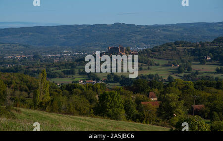 Landschaft im Tal der Dordogne in Frankreich in der Nähe von Castelnau-Bretenoux Stockfoto