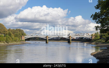 Barnes Bridge London England Großbritannien Stockfoto