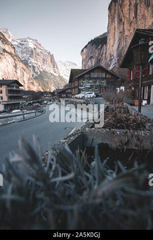 Kleine Stadt namens Lauterbrunnen in der Schweiz Stockfoto