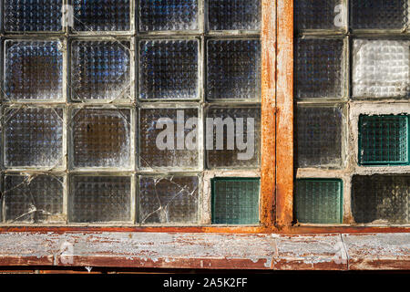 Alte Glas Block Wand Textur, Milchglas Mauer Hintergrund Stockfoto