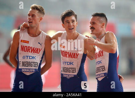 Norwegens Filip Ingebrigtsen (links), Jakob Ingebrigtsen (Mitte) und Henrik Ingebrigtsen, nachdem er in der Männer 5000 m endg. Stockfoto