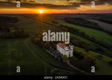 Kirche von St. Kate frühen barocken Sakralbau von 1697 - 99. Nach einem früheren Entwurf von J. B. Matheye, eine Kirche mit zwei Türmen gebaut decorat Stockfoto