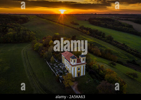 Kirche von St. Kate frühen barocken Sakralbau von 1697 - 99. Nach einem früheren Entwurf von J. B. Matheye, eine Kirche mit zwei Türmen gebaut decorat Stockfoto