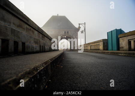 Staumauer am Deutschen See namens Edersee Stockfoto