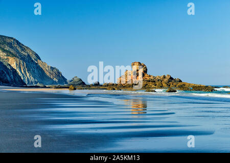 Costa Vicentina Felsformationen auf castelejo Strand Stockfoto