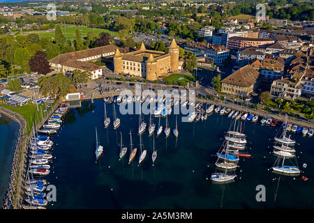 Morges Schloss und Marina am Genfer See, Morges, Waadt, Schweiz Stockfoto