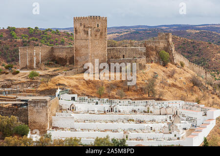 Blick auf mertola Schloss im portugiesischen Algarve Portugal Stockfoto