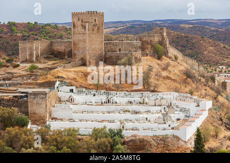 Blick auf mertola Schloss im portugiesischen Algarve Portugal Stockfoto