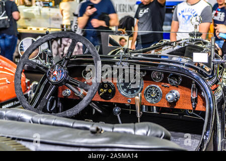 FRANKFURT, Deutschland - September 2019: Innenraum der MERCEDES-BENZ SSK W06 cabrio Roadster 1928, 1932, Iaa Auto Ausstellung. Stockfoto