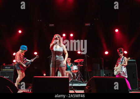 September 15, 2019, Chicago, Illinois, USA: BILLY KARREN, Tobi Vail, KATHI WILCOX und Kathleen Hanna von Bikini KIll während der Riot Fest Musik Festival bei Douglas Park in Chicago, Illinois (Bild: © Daniel DeSlover/ZUMA Draht) Stockfoto