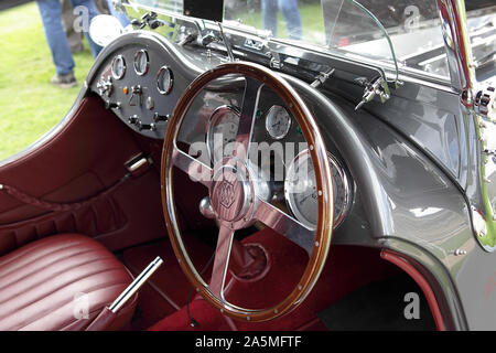 Hier ist ein Jaguar SS Kit Car (1 von 5 Bilder), an einem Oldtimer Rallye in Shropshire, England ausgestellt. Stockfoto