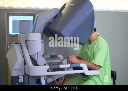 Medizinische Roboter. Robotische Chirurgie. Medizinische Maßnahme Roboter. Minimalinvasiven Roboterchirurgie. Stockfoto