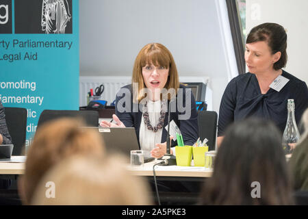 Joanna Otterburn, stellvertretende Direktorin im Ministerium für Justiz, bei der 2019 Prozesskostenhilfe Praktiker Gruppe (LAPG) jährliche Konferenz in Aston, B Stockfoto