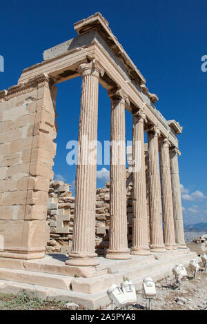 Das erechtheion der Athene auf der Akropolis von Athen, Griechenland. Stockfoto