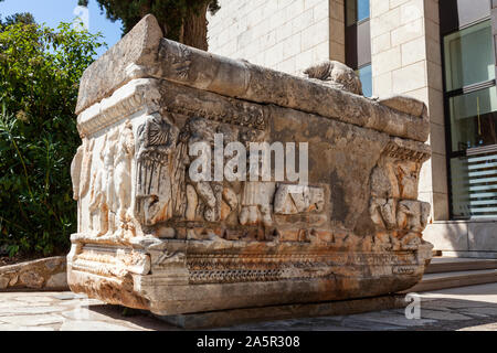 Marmor Sarkophag in Delphi Museum, Griechenland Stockfoto