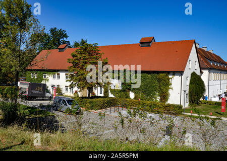 Schloss Filseck Balatonfüred hoch über den Orten Faurndau und Uhingen mit Blick in das Filstal und in den Hohenstaufen Stockfoto