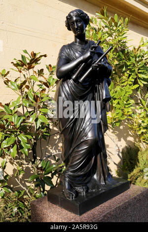 Bronze Statuen, italienischen Terrasse, die Gärten, Osborne House, Cowes, Isle of Wight, Großbritannien Stockfoto