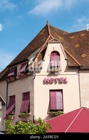 Hôtel-Bar de l'Étoile in Nuits-Saint-Georges Dorfzentrum, Burgund, Frankreich. Stockfoto