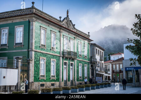 Straße der Vila Nova de Cerveira, Portugal, Camino Portugiesisch Stockfoto