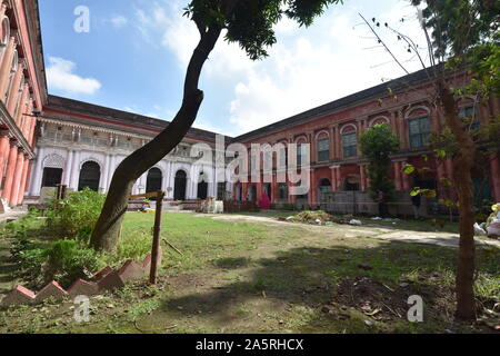 Innenhof des Shobhabazar Royal Palace (gopinath Bari). 36 Raja Nabakrishna Straße. Kolkata, West Bengal, Indien. Stockfoto