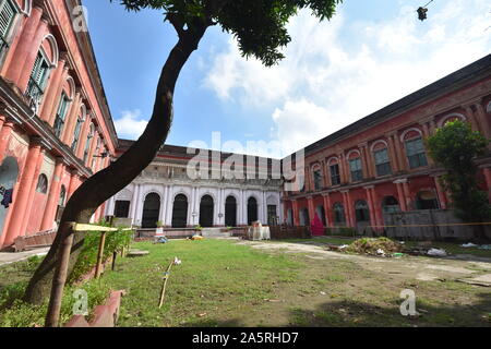 Innenhof des Shobhabazar Royal Palace (gopinath Bari). 36 Raja Nabakrishna Straße. Kolkata, West Bengal, Indien. Stockfoto