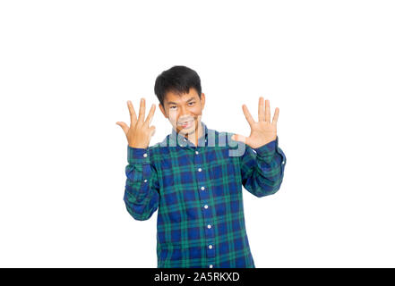 Die asiatische ungepflegte Mann in Blue Plaid Shirt zeigt Nummer neun Symbol durch seine Finger. Stockfoto