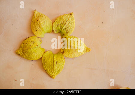 Blütenblätter von Soursop Blüte Stockfoto