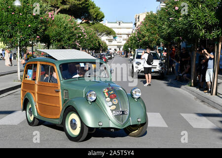 Classic Car, Oldtimer, Oldtimer, Ride, Kreuzfahrt, Corso, Road, Trip, ferra gosta, ferra Gosto, Stadt, Bibione, Venedig, Provinz Venedig, Italien Stockfoto