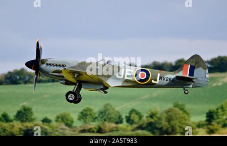 Supermarine Spitfire MV 268 FR XIV G-Spit an der Flying Legends Airshow am 14. Juli 2019 Stockfoto