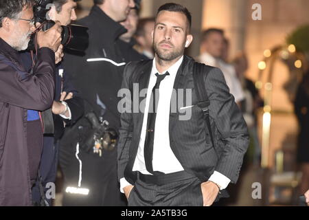 Sinobo Stadium, Prag. 22 Okt, 2019. Fußball-Spieler JORDI ALBA des FC Barcelona kommt nach Prag vor der Fußball Champions League Gruppe F 3. Runde Slavia Praha vs FC Barcelona Stadion Sinobo, Prag, Tschechische Republik, 22. Oktober 2019. Quelle: Michaela Říhová/CTK Photo/Alamy leben Nachrichten Stockfoto