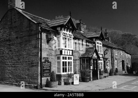 Die alte Nags Head Pub, Edale Dorf, Nationalpark Peak District, Derbyshire, England, Großbritannien Beginn der Pennine Way Fußweg. Stockfoto