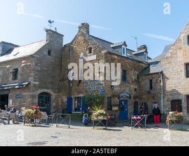 Le Conquet, Finistere/Frankreich - 22. August, 2019: Die historischen Laer-Mor Creperie in Le Conquet in der Bretagne Stockfoto