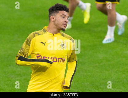 Mailand, Italien. 22 Okt, 2019. Fussball: Champions League, vor dem Spiel der Gruppe F, 3. Spieltag, Inter Mailand - Borussia Dortmund im Giuseppe Meazza Stadion. Jadon Sancho aus Dortmund beteiligt sich an der Ausbildung. Quelle: Bernd Thissen/dpa/Alamy leben Nachrichten Stockfoto