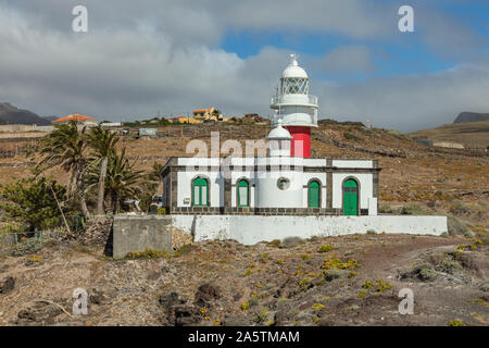 Leuchtturm Faro de San Cristobal auf Punta del Faro, auf einer felsigen Klippe in der Nähe von San Sebastian, die Hauptstadt der Insel La gehen Stockfoto