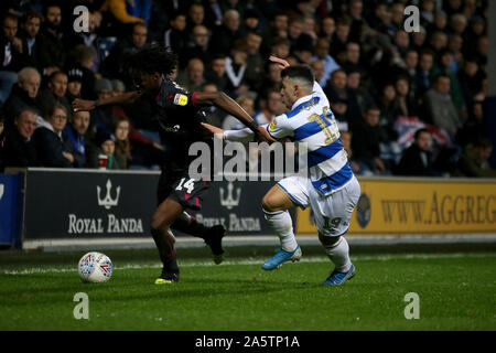 London, Großbritannien. 22 Okt, 2019. Während der EFL Sky Bet Championship Match zwischen den Queens Park Rangers und Kiyan Prinz Stiftung Stadion, London, England Lesung am 22. Oktober 2019. Foto von Tom Smeeth. Nur die redaktionelle Nutzung, eine Lizenz für die gewerbliche Nutzung erforderlich. Keine Verwendung in Wetten, Spiele oder einer einzelnen Verein/Liga/player Publikationen. Credit: UK Sport Pics Ltd/Alamy leben Nachrichten Stockfoto