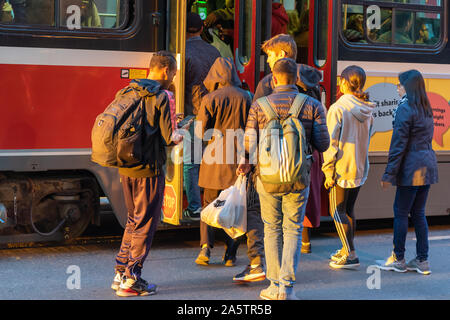 Der Yonge Street in Toronto beleuchtet für einen Moment bei diesem Sonntag Nachmittag. Ich war sehr glücklich, Kamera - bereit sein. Stockfoto