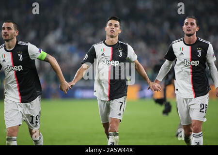 Turin, Italien, 22 Okt 2019, 7 Cristiano Ronaldo (juventus), 25 Adrien rabiot (juventus) und 19 Leonardo bonucci (juventus) während Juventus vs Lokomotiv Moskva - Fussball Champions League Männer Meisterschaft - Credit: LPS/Claudio Benedetto/Alamy leben Nachrichten Stockfoto