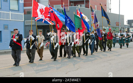 Mitglieder der Royal Canadian Legion nehmen Sie Teil an den Canada Day Parade am Juli 01, 2019 in Whitehorse, Yukon Territory, Kanada. Stockfoto