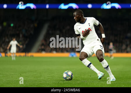 Tottenham Hotspur Stadion, London, UK. 22 Okt, 2019. UEFA Champions League Fußball, Tottenham Hotspur gegen Roter Stern Belgrad; Moussa Sissoko von Tottenham Hotspur - Redaktionelle Verwendung Credit: Aktion plus Sport/Alamy leben Nachrichten Stockfoto