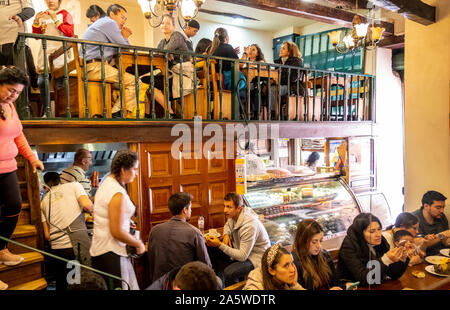 Restaurant La Puerta Falsa, Bogotá, Kolumbien Stockfoto