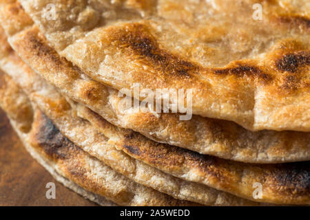 Hausgemachten indischen Roti Chapati Brot fertig zu Essen Stockfoto