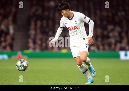 London, Großbritannien. 22 Okt, 2019. Sohn Heung-min von Tottenham Hotspur in Aktion. UEFA Champions League, Gruppe B übereinstimmen, Tottenham Hotspur v Roter Stern Belgrad an der Tottenham Hotspur Stadion in London am Dienstag, den 22. Oktober 2019. Dieses Bild dürfen nur für redaktionelle Zwecke verwendet werden. Nur die redaktionelle Nutzung, eine Lizenz für die gewerbliche Nutzung erforderlich. Keine Verwendung in Wetten, Spiele oder einer einzelnen Verein/Liga/player Publikationen. pic von Steffan Bowen/Andrew Orchard sport Fotografie/Alamy Live news Credit: Andrew Orchard sport Fotografie/Alamy leben Nachrichten Stockfoto
