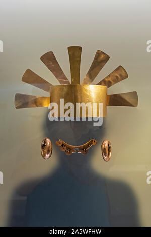 Kronen und Helme von Führern, Präkolumbianische 375/000 Sammlung getragen wurden, Gold Museum, das Museo del Oro, Bogota, Kolumbien, Südamerika Stockfoto