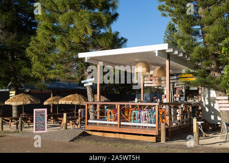 Wenig Shack Café, entlang der Breakwall Wanderweg, Port Macquarie, NSW. Stockfoto