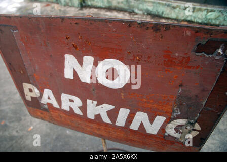 Kein Parkplatz Schild, Yangon, Myanmar, Asien. Stockfoto