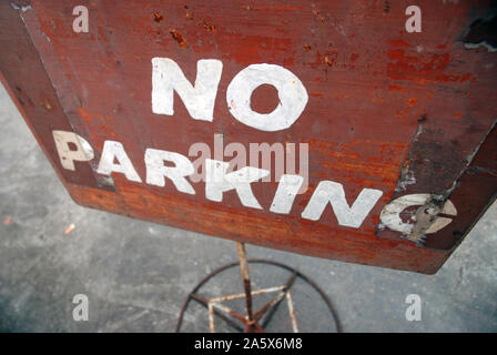 Kein Parkplatz Schild, Yangon, Myanmar, Asien. Stockfoto