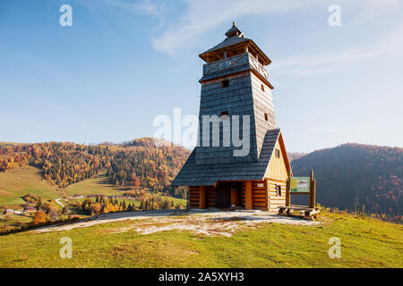 Holz- sightseeing Tower in Zbojska, zentrale Slowakei, Europa Stockfoto