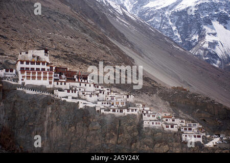 Diskit Kloster Tashi Galdan Chuling Gompa im Hunder oder Hundar Dorf Nubra Tal tehsil während der Wintersaison für tibetische und Leute reisende vi. Stockfoto