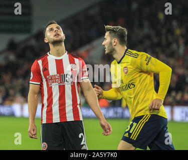 21. Oktober 2019, Bramall Lane, Sheffield, England; Premier League, Sheffield United v Arsenal: George Baldock (2) von Sheffield United nach oben in den Himmel schaut, als sein Schuss knapp über Credit: Mark Cosgrove/News Bilder geht Stockfoto